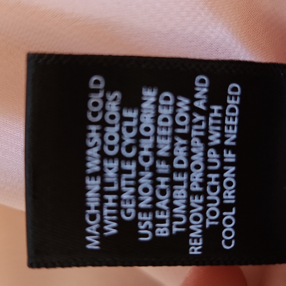 Torrid Light Pink Sleeveless V-Neck Dobby Chiffon Ruffle Blouse | Women's Size 0 - Picture 9 of 10